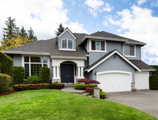 Residential home with a modern shingle roof